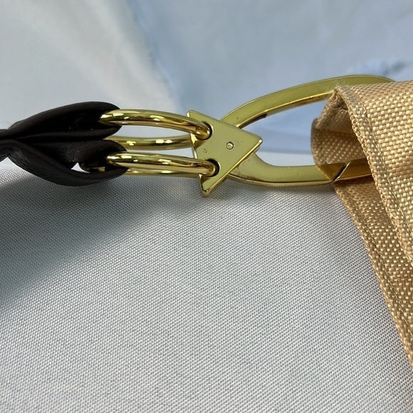 Braciano soft shoulder bag with gold hardware and brown leather purse strap - Picture 5 of 9